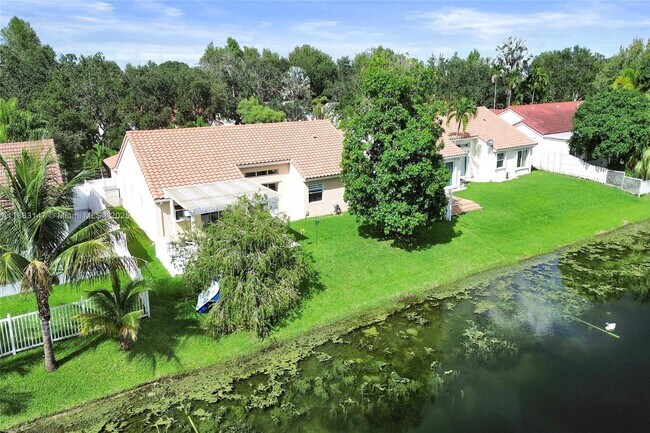 Foto del edificio - 13430 SW 17th Ct