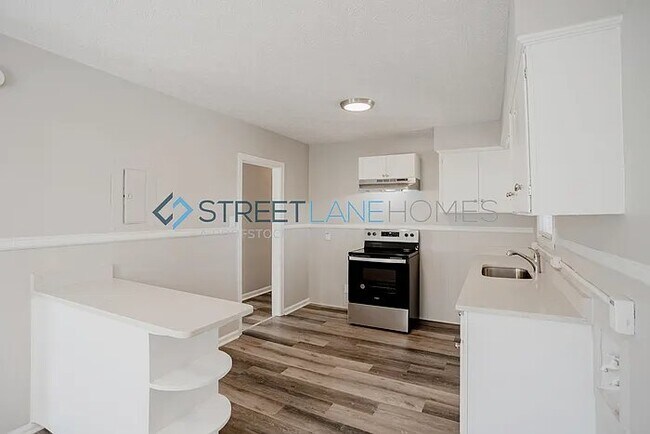 Foto del edificio - 4443 Sims St