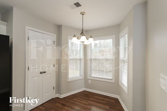 Building Photo - 3941 McGuire Way