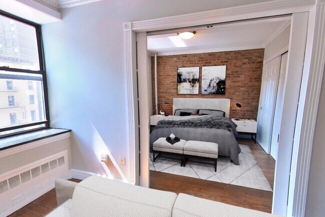 Foto del edificio - 252 E 50th St (between 2nd & 3rd Ave), #4