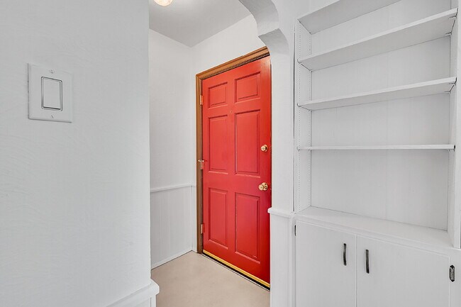 Foto del edificio - $2,300.00 - 2 Beds, 1 Bath, Single Family ...