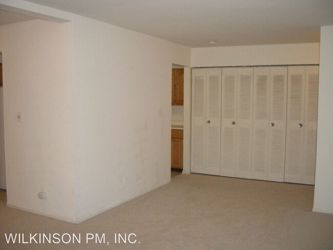 Foto del edificio - 2 br, 2 bath House - 7904 INVERTON RD. #T3