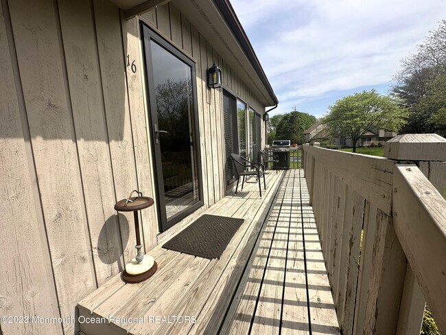 Foto del edificio - 16 Provident Ct