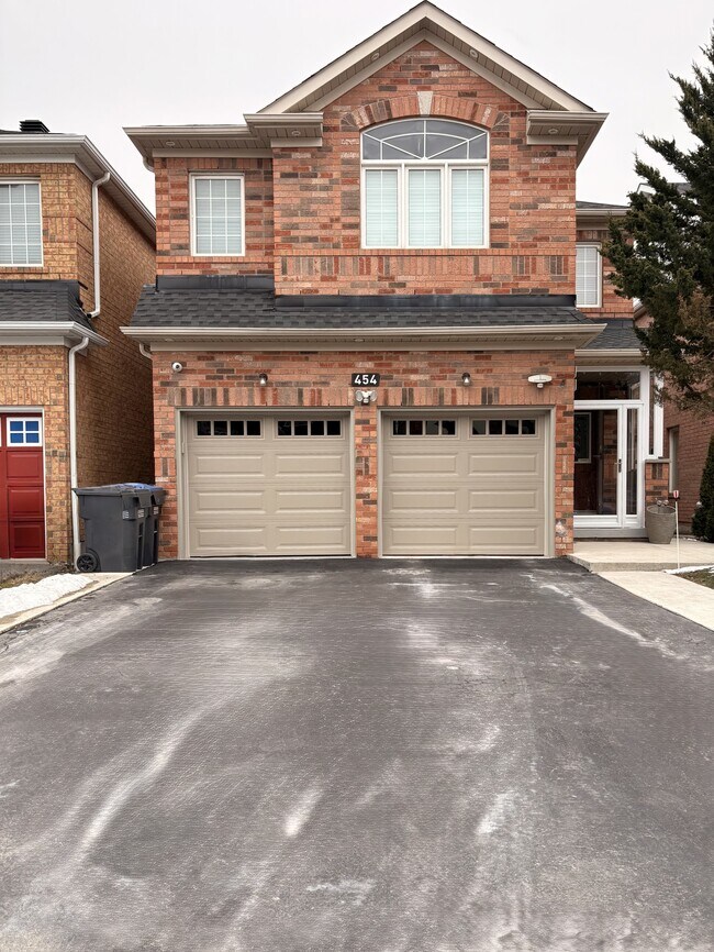 Building Photo - 454 Acumen Ct