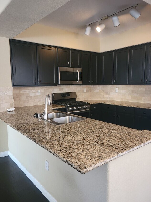 Primary Photo - Trailwood Dr #2112