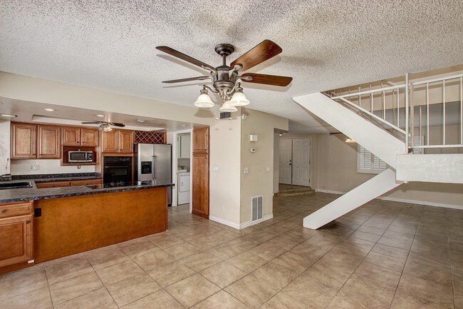 Foto del edificio - 4323 N Miller Rd
