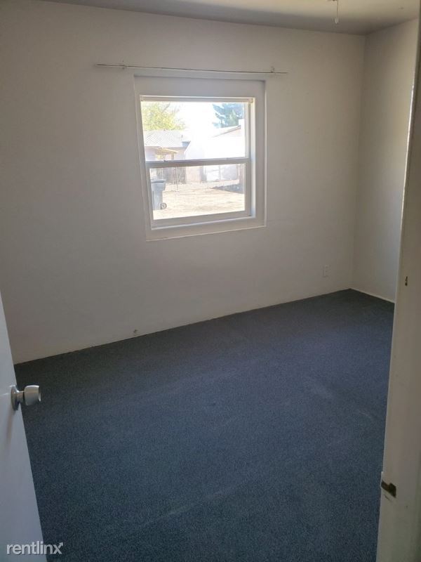 Building Photo - 3 br, 1 bath House - 1803 S 8th Ave