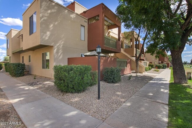 Building Photo - 3500 N Hayden Rd