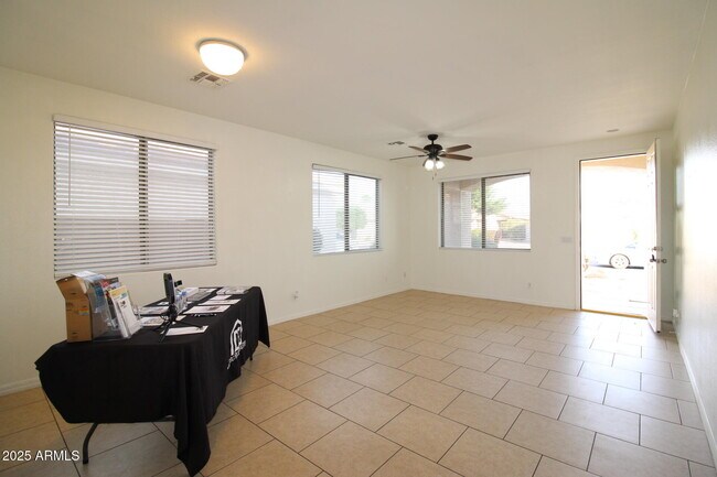 Foto del edificio - 14334 W Avalon Dr