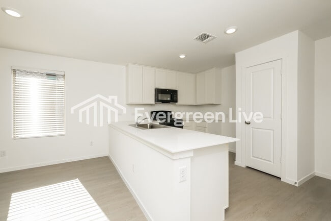 Foto del edificio - 12532 Huntington Rdg Wy