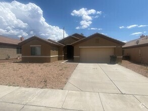 Building Photo - 3800 Heather Ave
