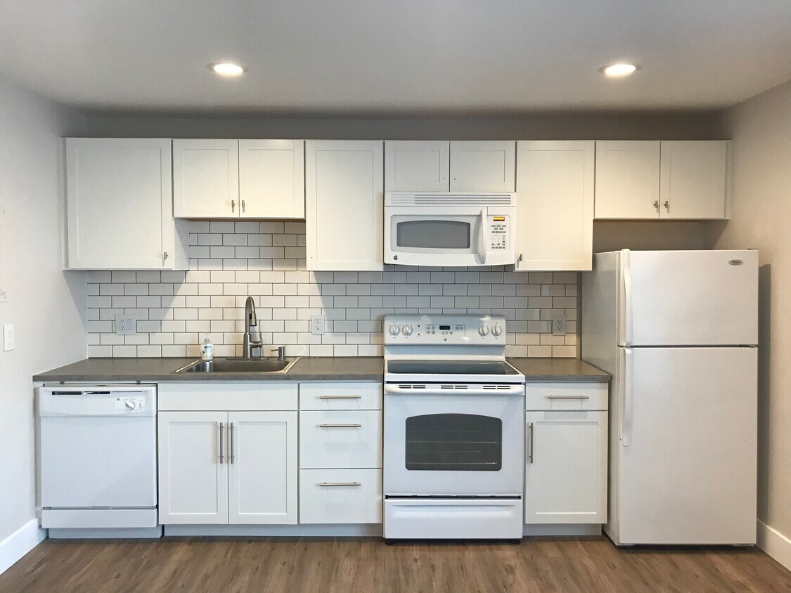 4511 Folker St Unit 8A, Anchorage, AK 99507 Condo for Rent in