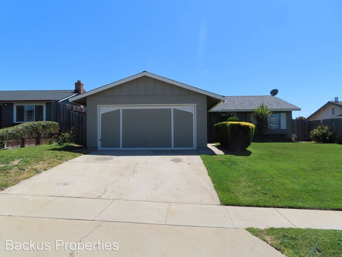 Foto principal - 3 br, 2 bath House - 13037 Arthur Street