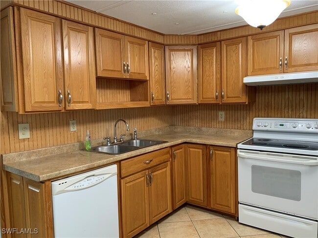 Foto del edificio - 251 Pine Key Ln