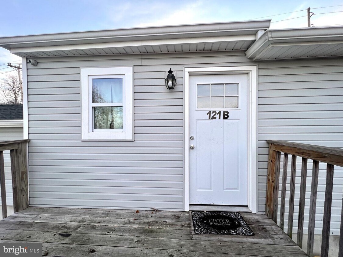 Primary Photo - 121 Woodbury - Turnersville Rd