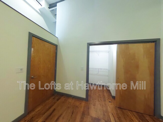 Foto del edificio - 1101 Hawthorne Ln