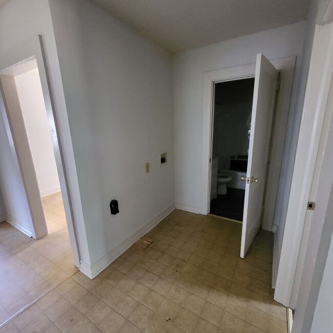 Foto del edificio - 120 Hillcrest Dr