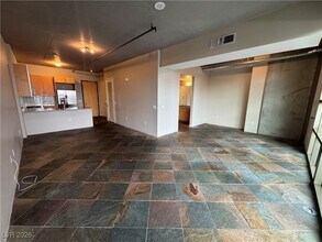 Building Photo - 353 E Bonneville Ave