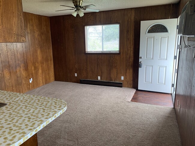 Building Photo - 3101 Clinkenbeard