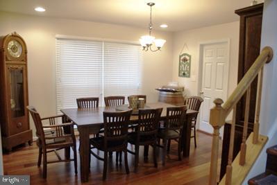 Foto del edificio - 7815 Morning Glen Ln