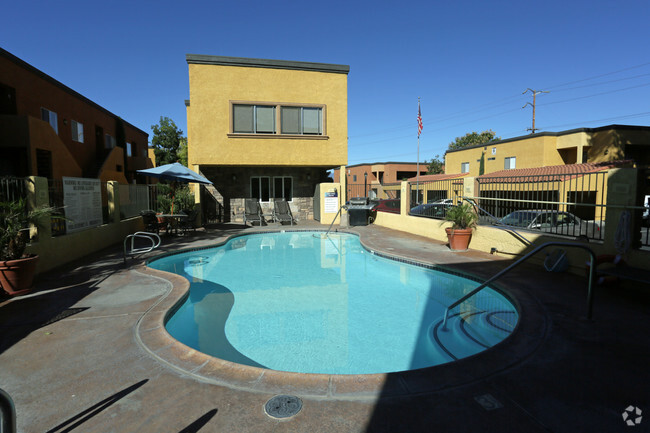 Piscina - Ardella at Reche Canyon