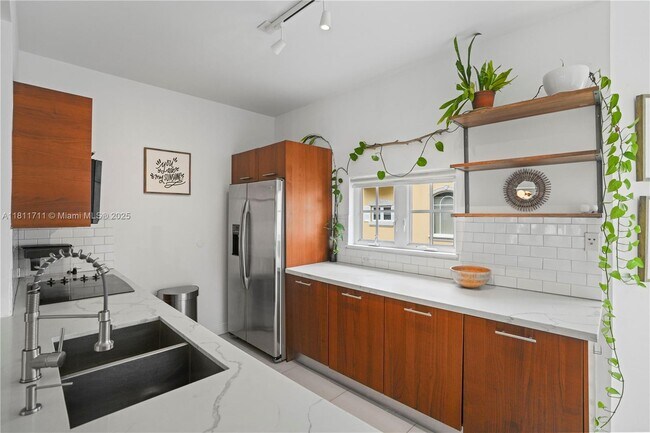 Foto del edificio - 18445 NE 27th Pl