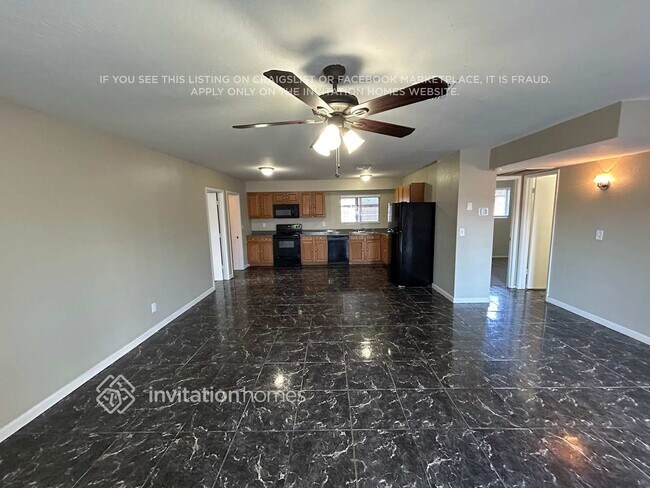 Foto del edificio - 7130 W Cambridge Ave