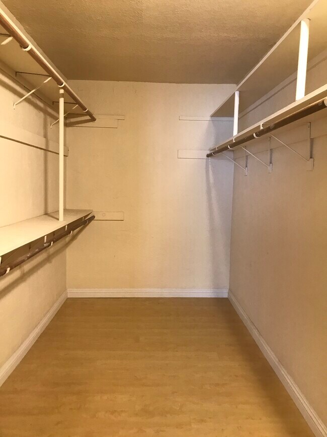 2201 Vanderbilt Ln, Redondo Beach, CA 90278 Townhouse for Rent in