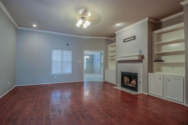 Building Photo - 6704 6th St