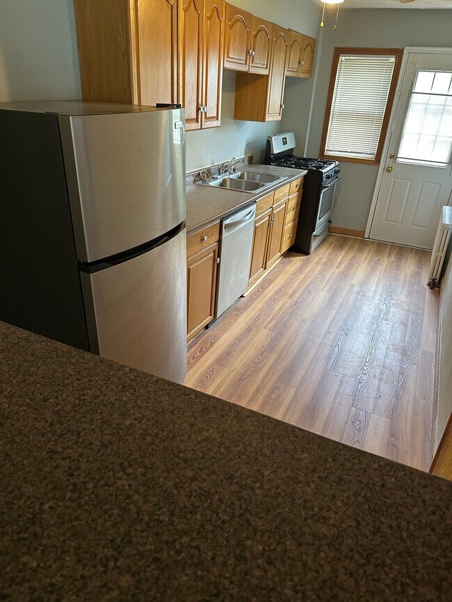 Foto del edificio - 1637 E Cold Spring Ln