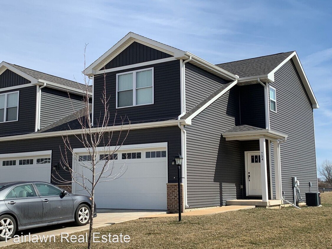 Primary Photo - 3 br, 2.5 bath House - 754 Sedgegrass Dr.