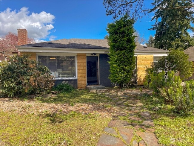 Photo - 12350 11th Ave NE (Seattle, WA) House