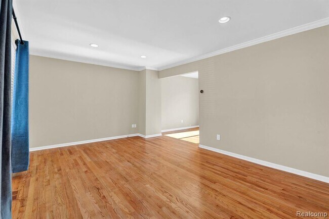 Foto del edificio - 1560 E Lincoln St