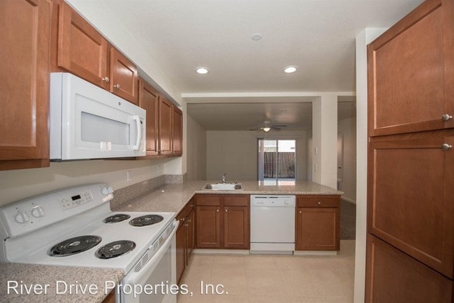 Building Photo - 1515 Escalon Ave