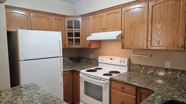 Building Photo - 7934 Mission Center Ct
