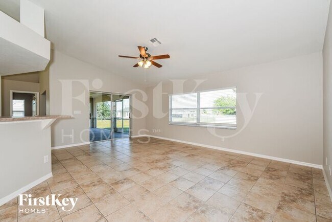 Foto del edificio - 405 NW 6th Terrace