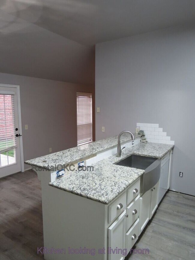 Building Photo - Great 2/2 in Moore. STORM SHELTER