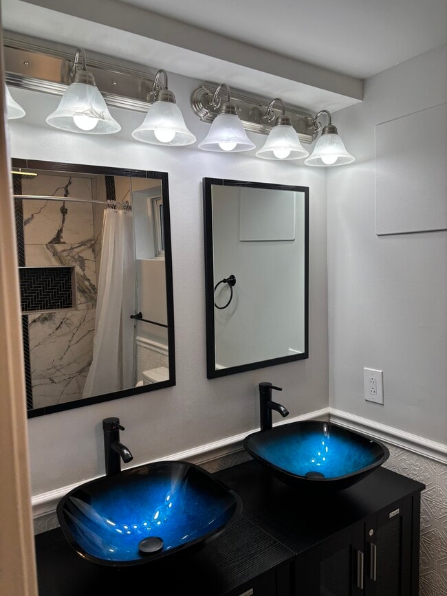 Foto del edificio - 403 Pepper Mill Dr