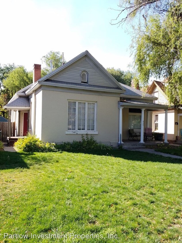 Primary Photo - 826-828 700 E