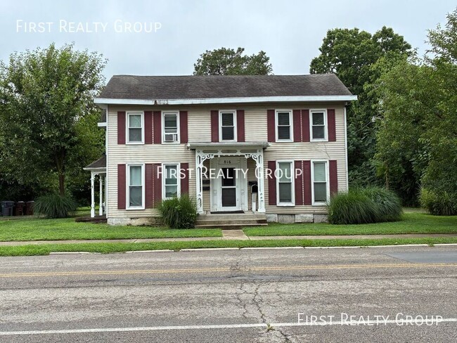 Photo - 816 S Main St Apartment