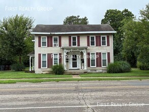 Building Photo - 816 S Main St