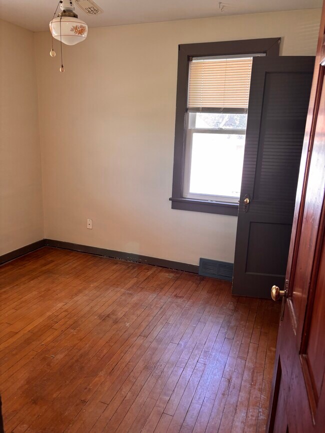 Foto del edificio - 214 N Rutledge St