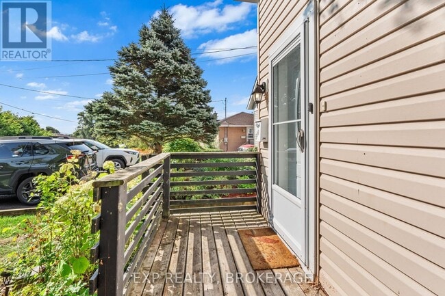 Photo du bâtiment - 590 Queen St