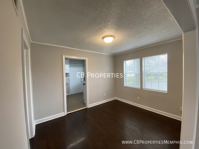 Building Photo - 1416 Alamo St