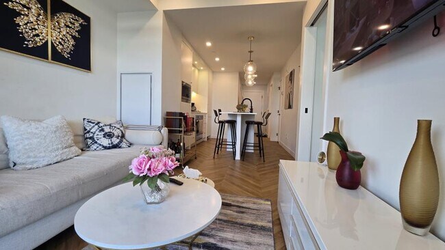 Photo du bâtiment - 2.0 bedroom in Calgary Alberta T3H 6B5