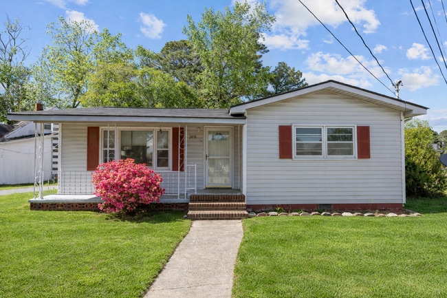 Photo - 2548 Jones St House