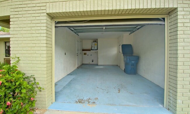 Building Photo - 7447 Mead Dr
