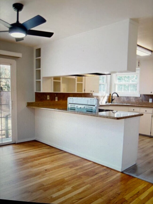 Foto del edificio - 3BD/1BA House in Yuba City COMING SOON!   1 Year lease