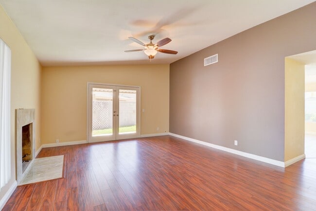 Building Photo - 5221 Percheron St