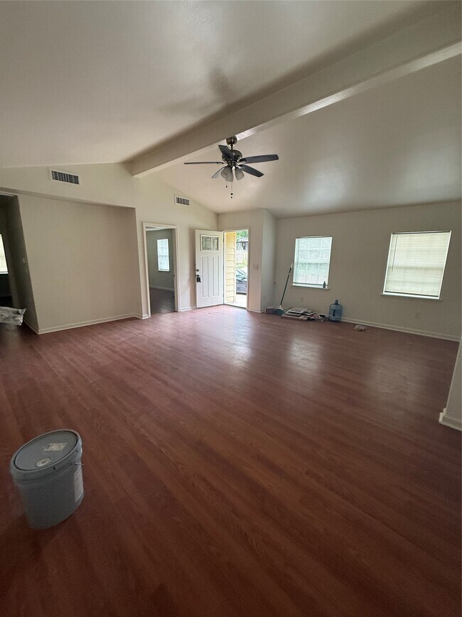 Foto del edificio - 1315 Sycamore Ave